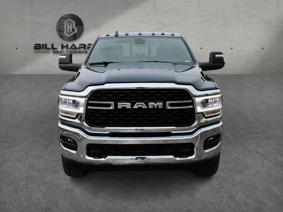 Used 2023 RAM 3500 Big Horn w/ Level B Equipment Group AWD/4WD image 2