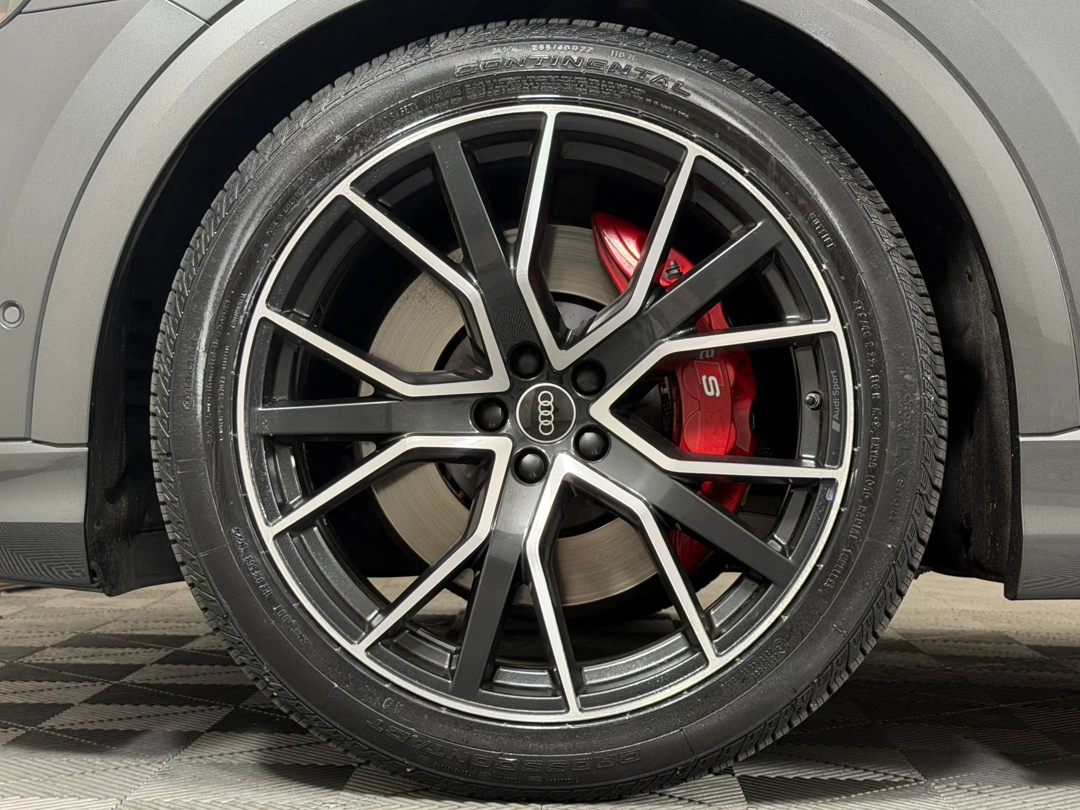 Used 2022 Audi SQ8 Prestige AWD/4WD image 12