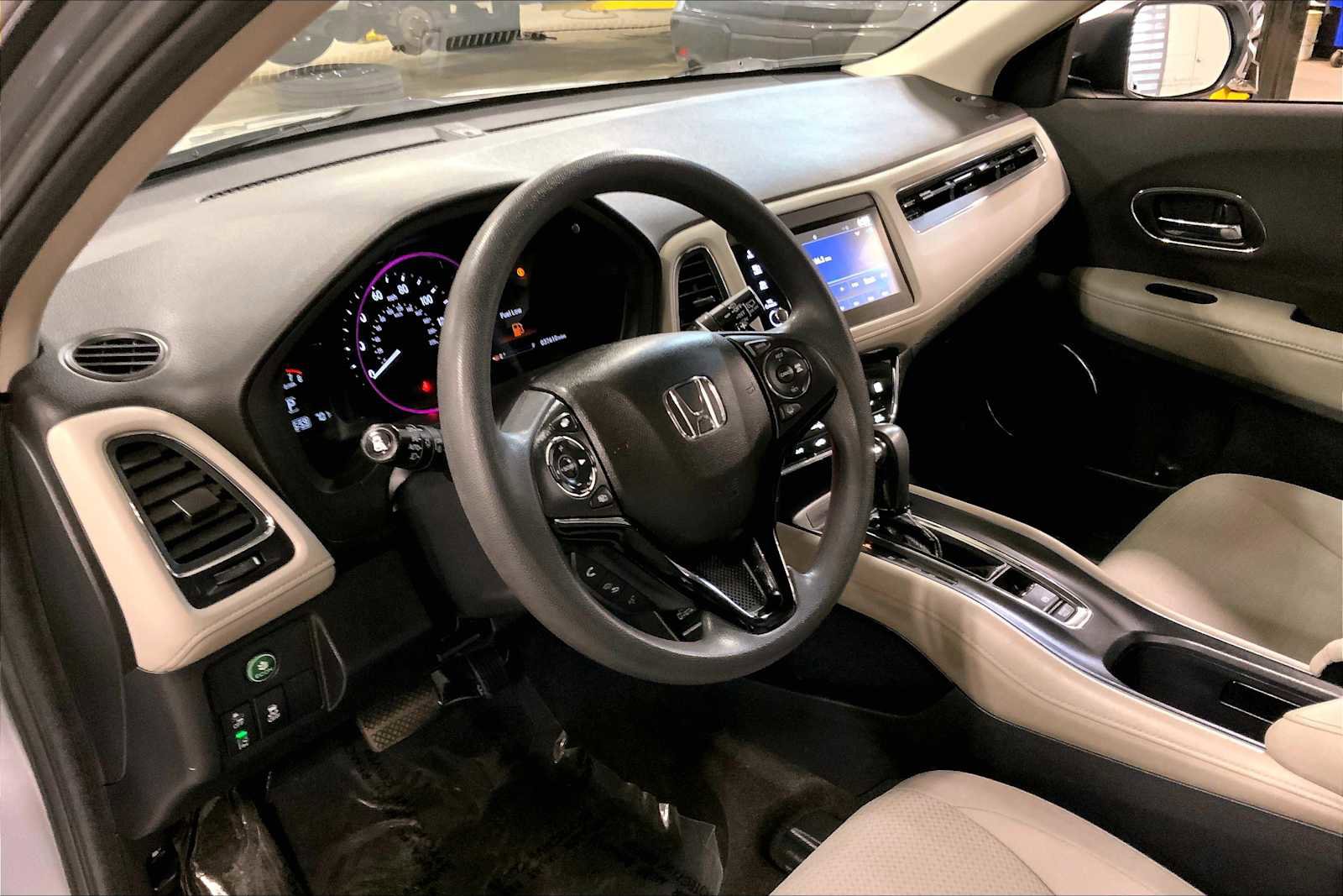 Used 2019 Honda HR-V EX image 18