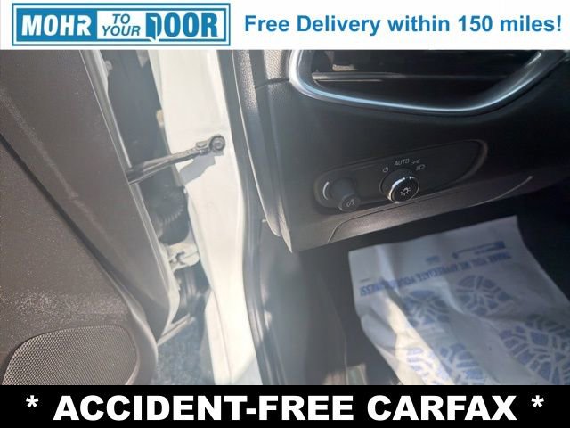 Used 2016 Chevrolet Malibu LT w/ Driver Confidence Package FWD image 14