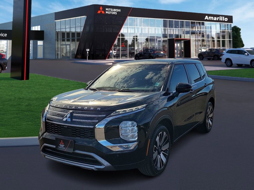 Used 2025 Mitsubishi Outlander SE