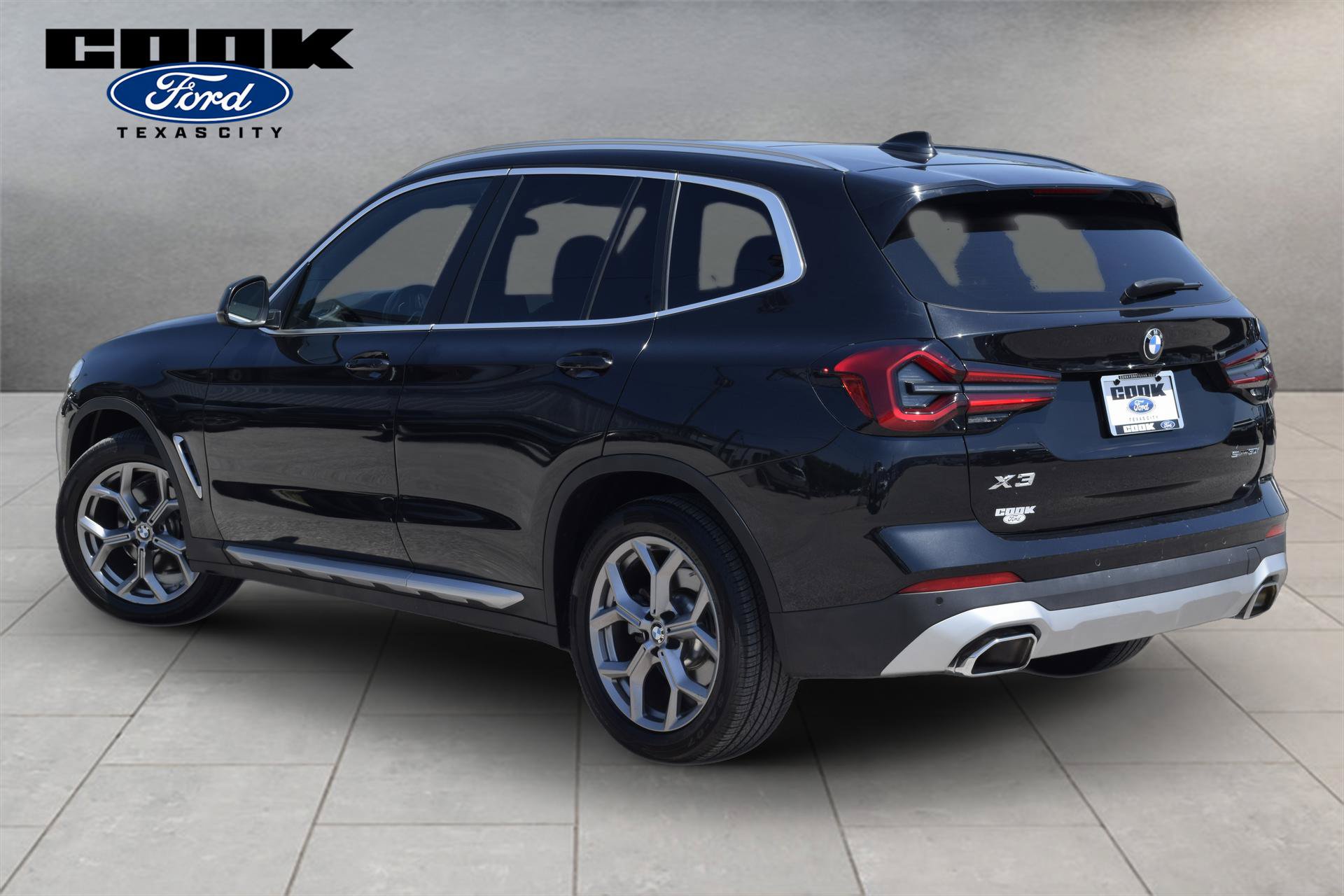 Used 2024 BMW X3 sDrive30i RWD image 4