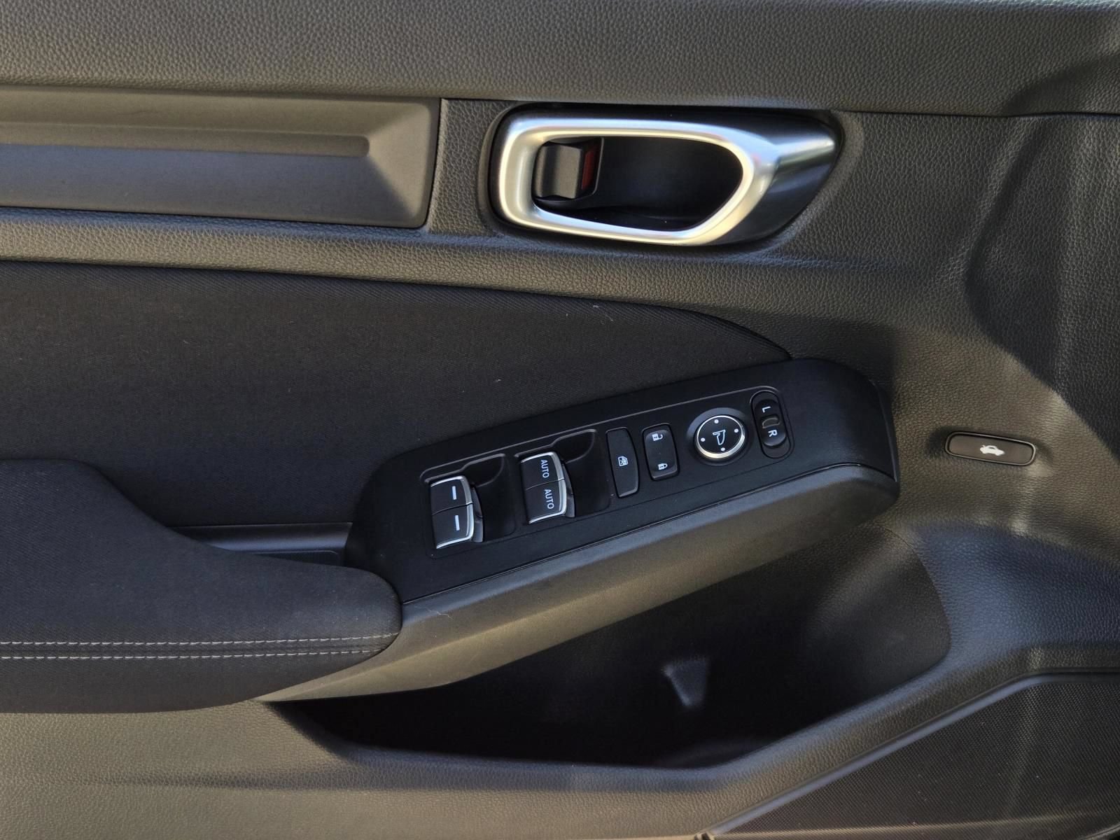 Used 2024 Honda Civic Sport image 22