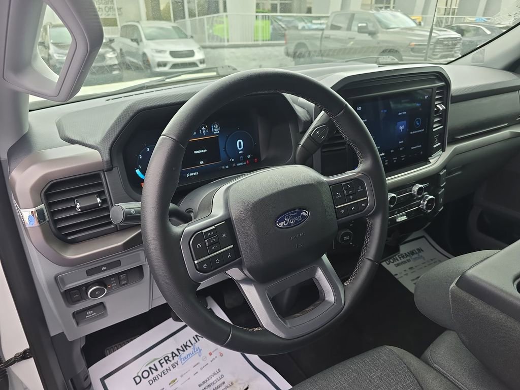 Used 2025 Ford F150 XLT w/ Equipment Group 301A Standard AWD/4WD image 19
