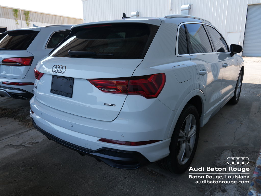 Used 2022 Audi Q3 2.0T Premium w/ Convenience Package AWD/4WD image 2