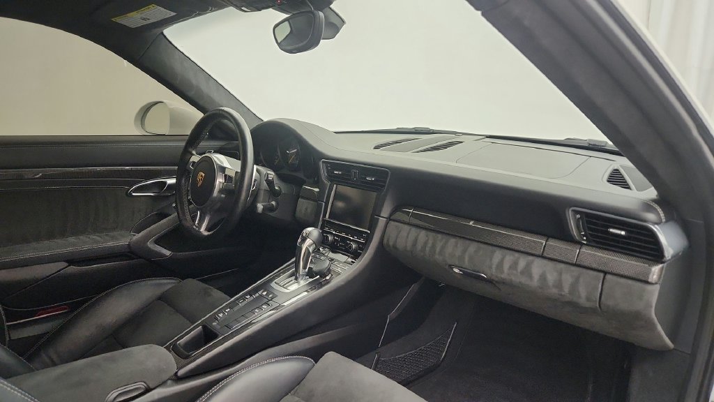 Used 2015 Porsche 911 GT3 RWD image 18