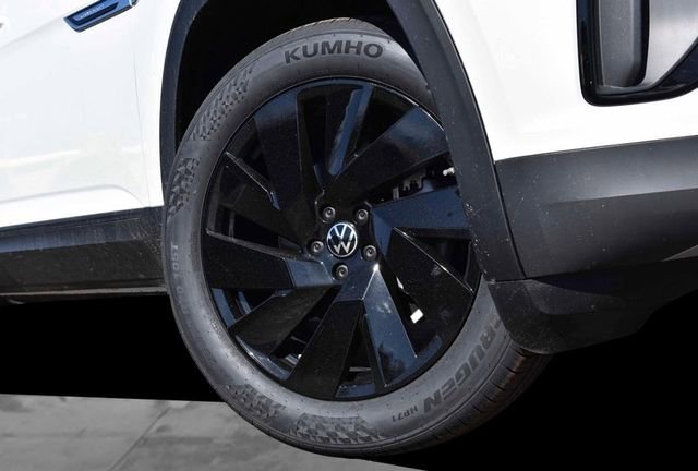 New 2026 Volkswagen Atlas Cross Sport SE image 3