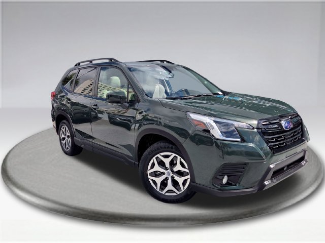 Used 2023 Subaru Forester Premium AWD/4WD image 3