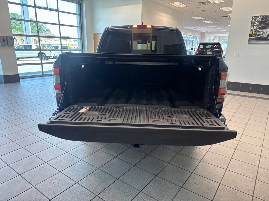 Used 2022 Nissan Frontier PRO-4X w/ Pro-4X Premium Package AWD/4WD image 17