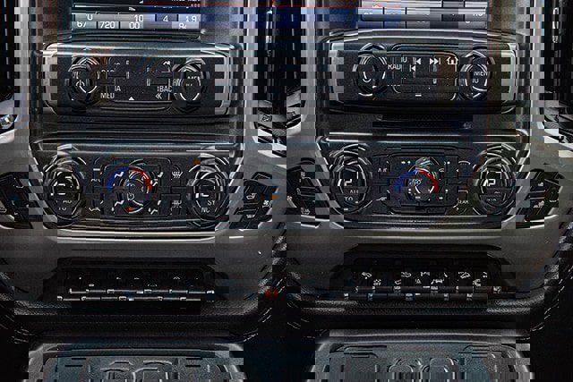 Used 2016 GMC Sierra 1500 Denali w/ Enhanced Driver Alert Package image 23