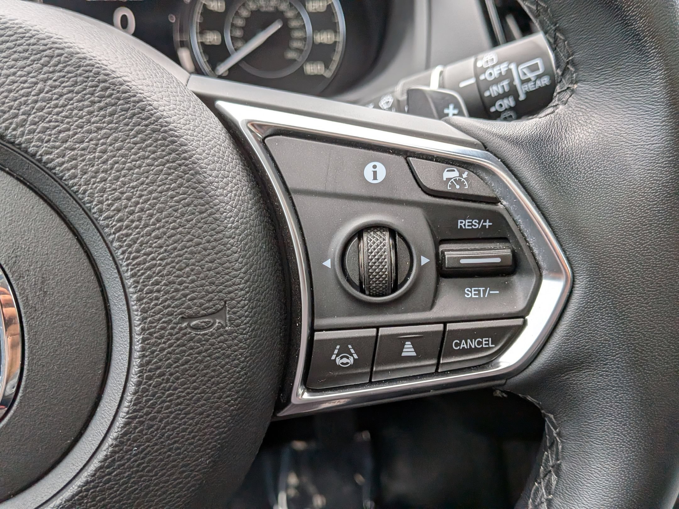 Used 2023 Acura RDX AWD image 15