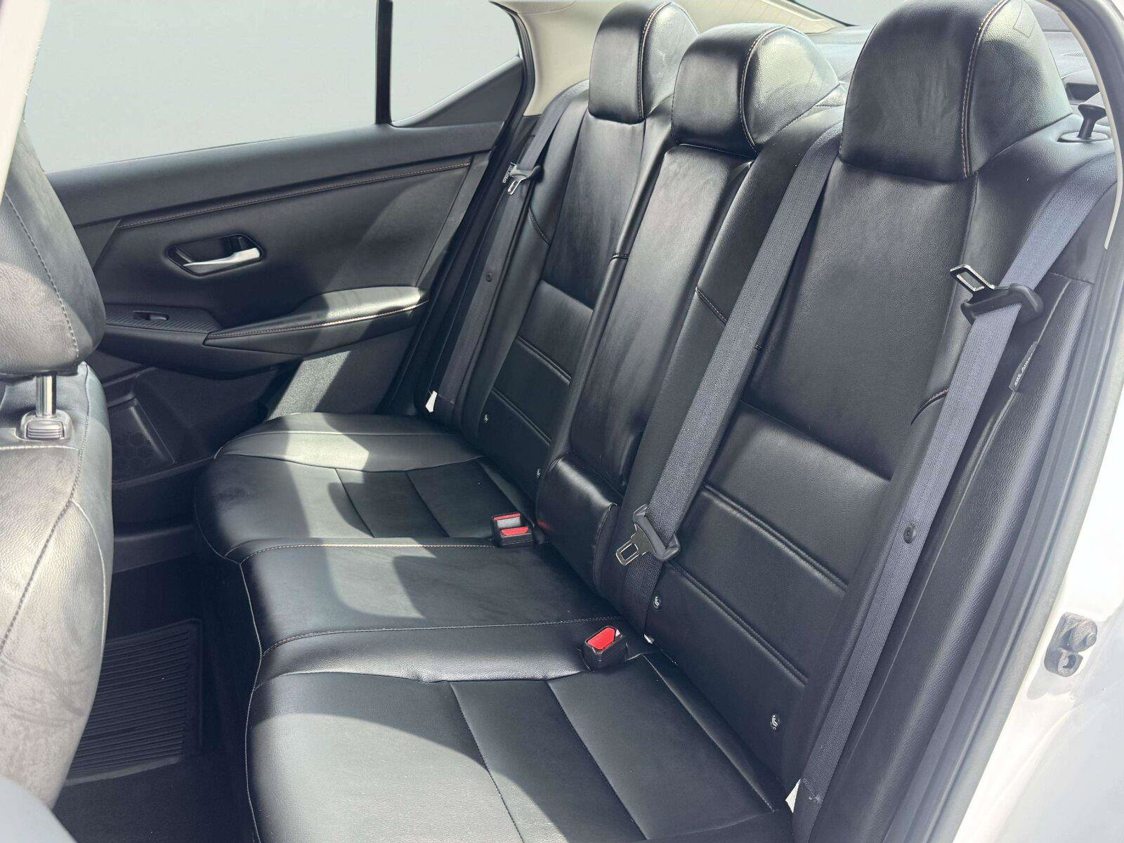Used 2024 Nissan Sentra SR w/ SR Premium Package FWD image 38