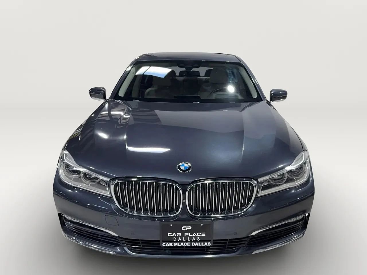 Used 2017 BMW 750i xDrive image 5