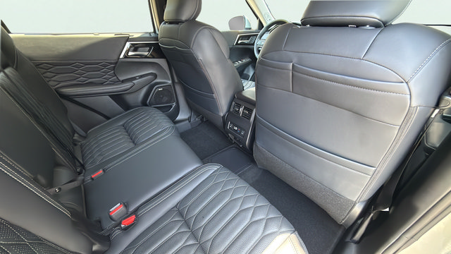 New 2026 Mitsubishi Outlander SEL AWD/4WD image 26
