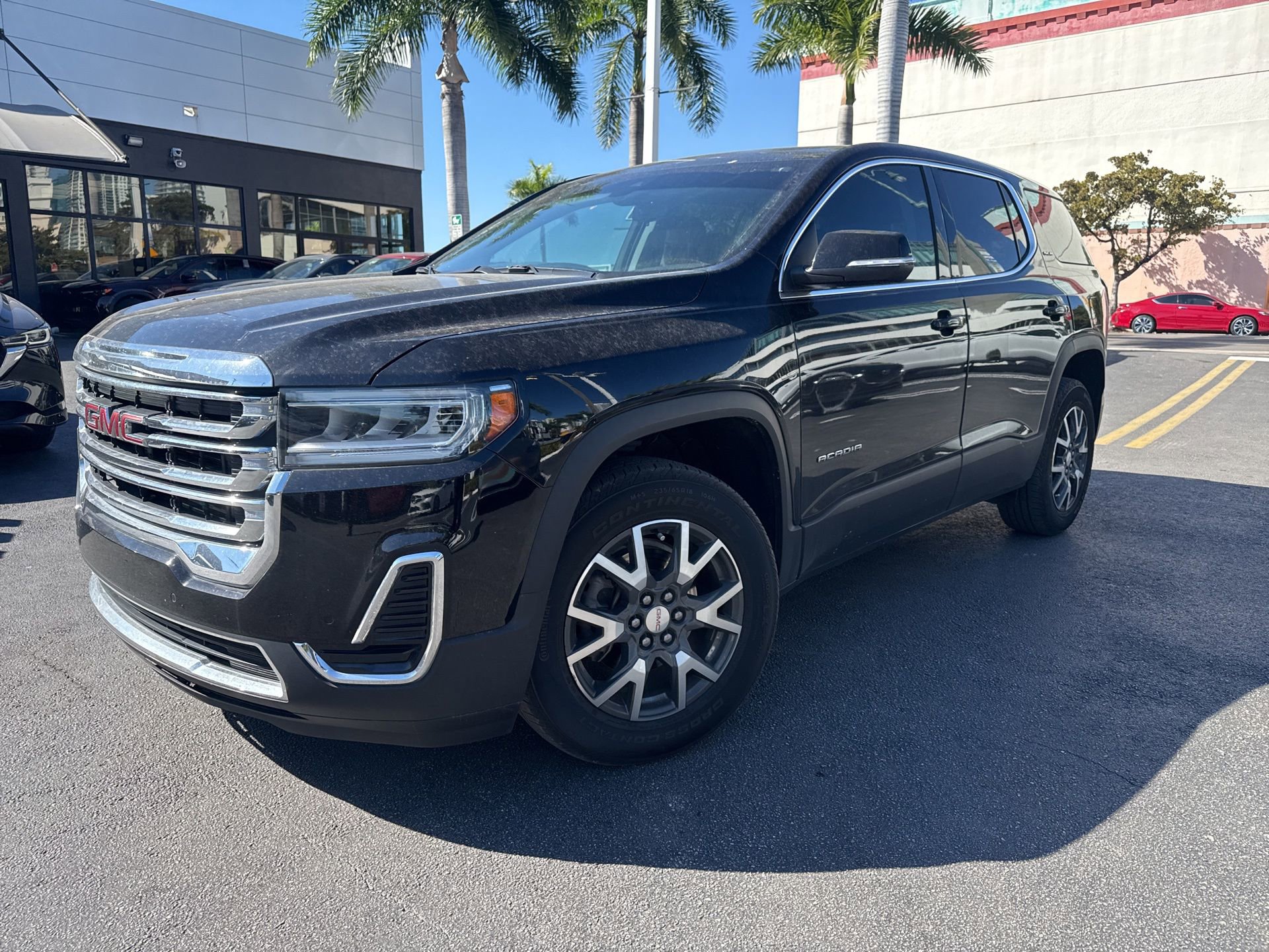 Used 2023 GMC Acadia SLE image 15