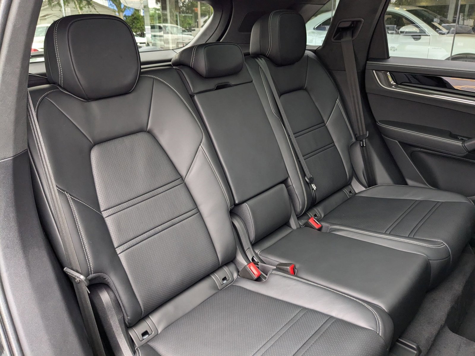 New 2025 Porsche Cayenne Turbo image 25