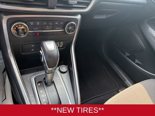 Used 2021 Ford EcoSport SE w/ SE Convenience Package image 17