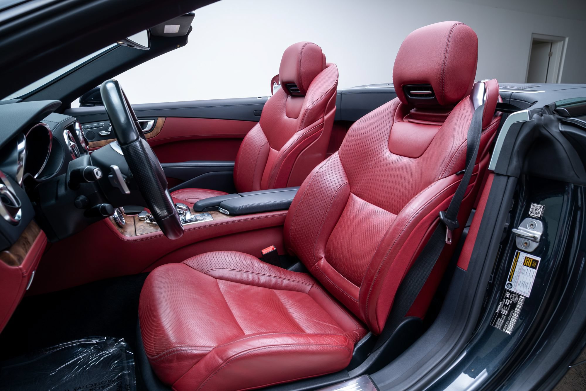 Used 2015 Mercedes-Benz SL 550 image 19