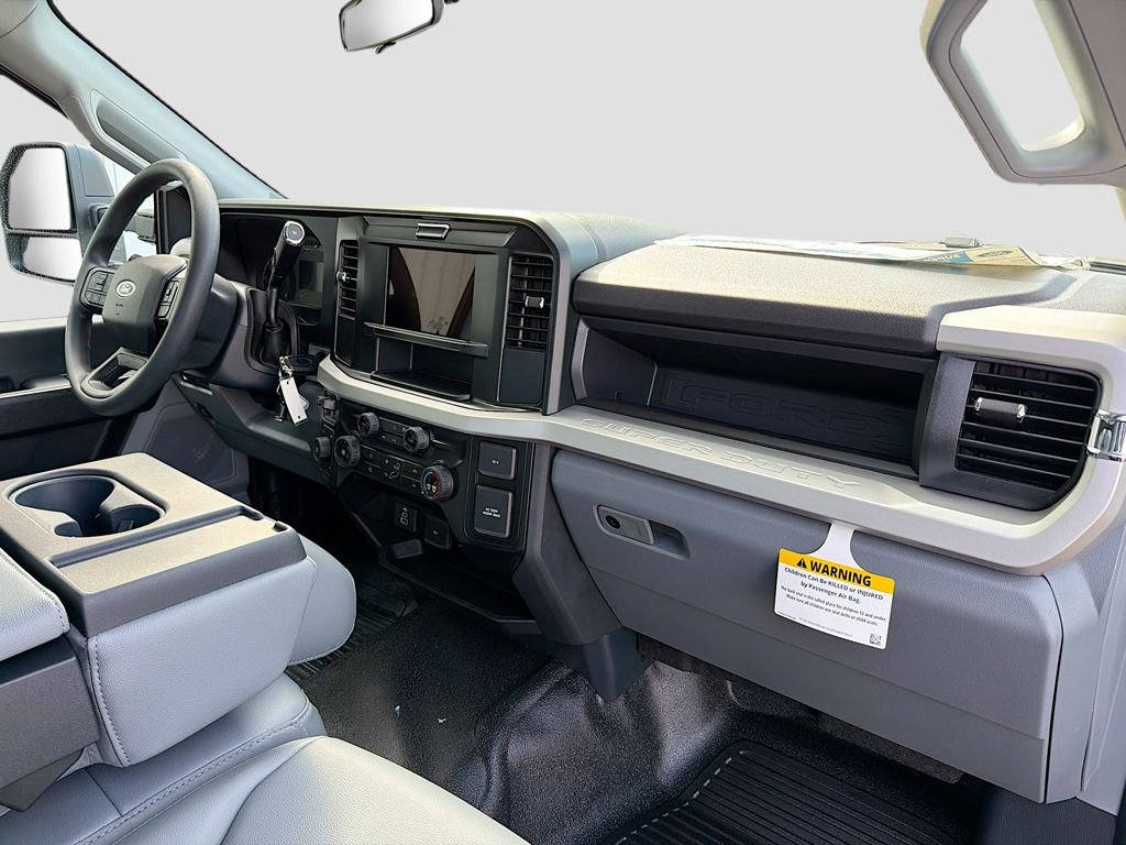 New 2026 Ford F450 XL w/ XL Chrome Package AWD/4WD image 16