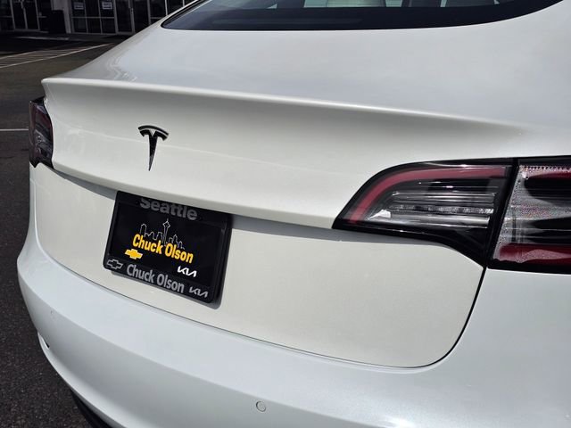 Used 2021 Tesla Model 3 Standard Range Plus image 14