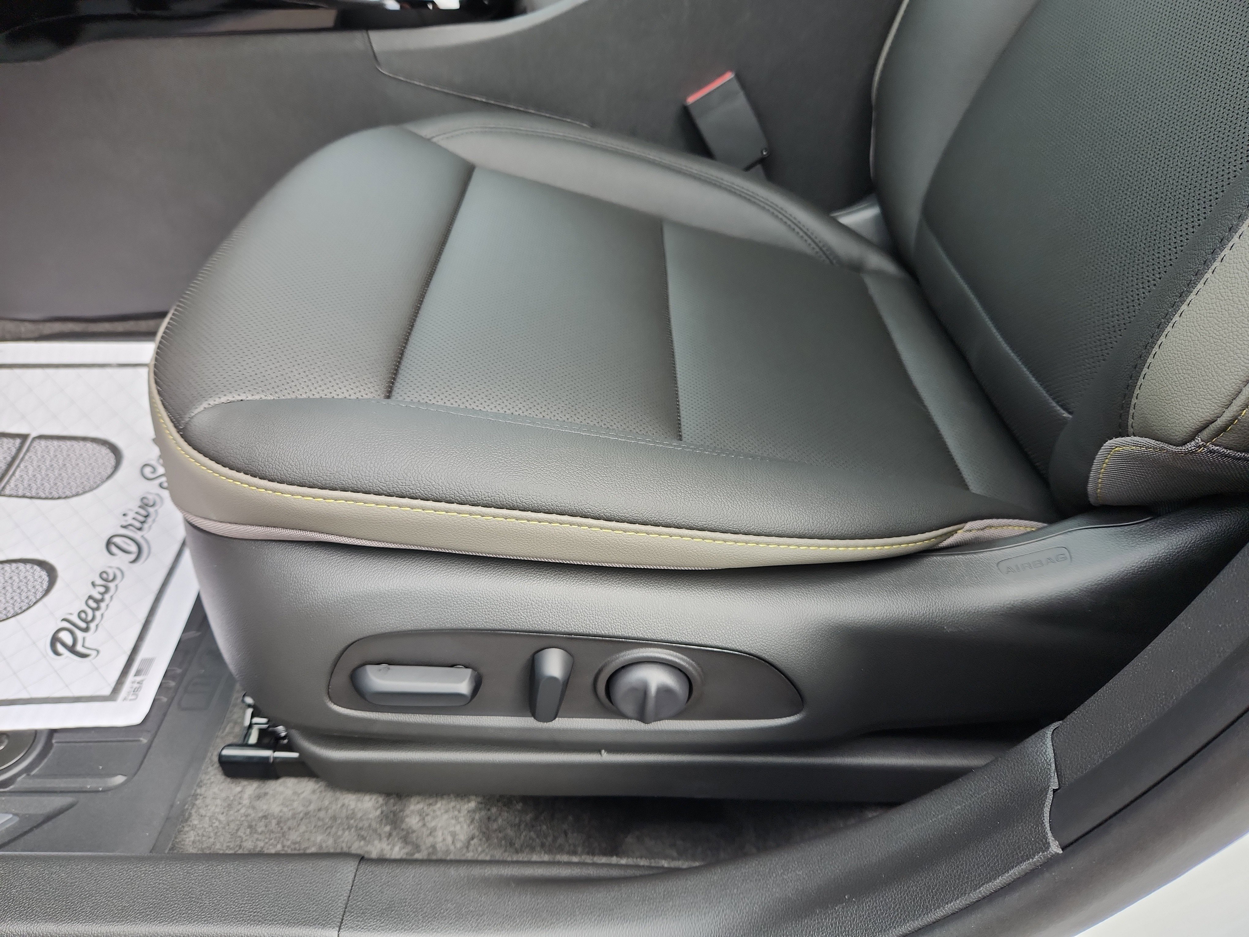 New 2026 Chevrolet Trax ACTIV w/ Driver Confidence Package FWD image 11