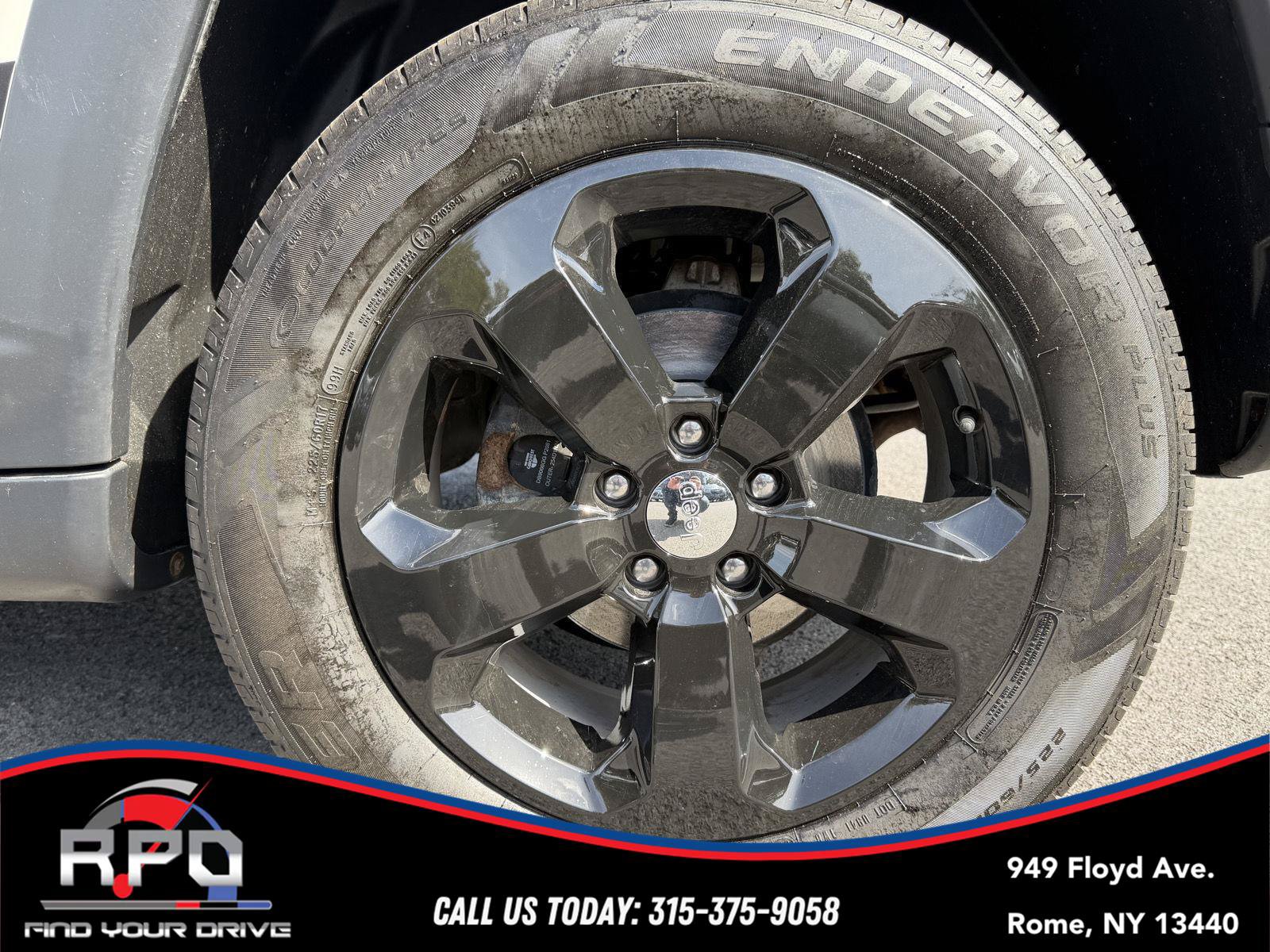 Used 2019 Jeep Compass Latitude AWD/4WD image 10