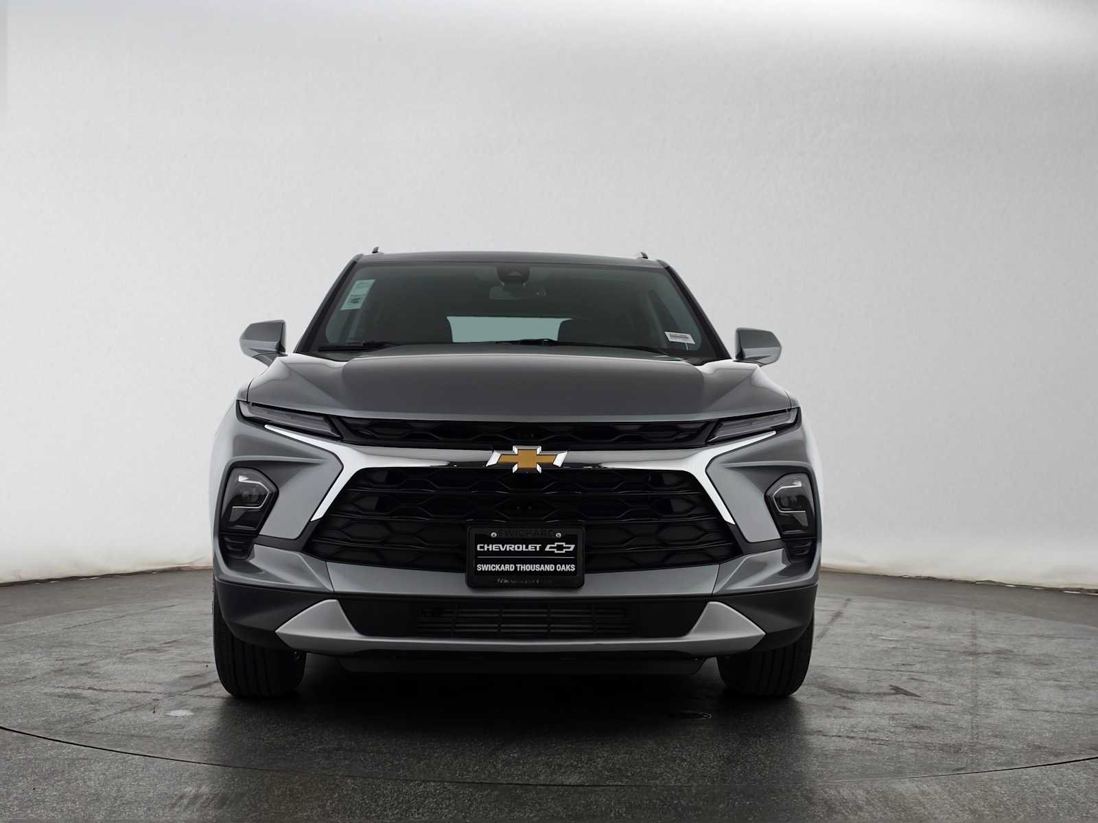 New 2026 Chevrolet Blazer LT w/ Convenience Package AWD/4WD image 8