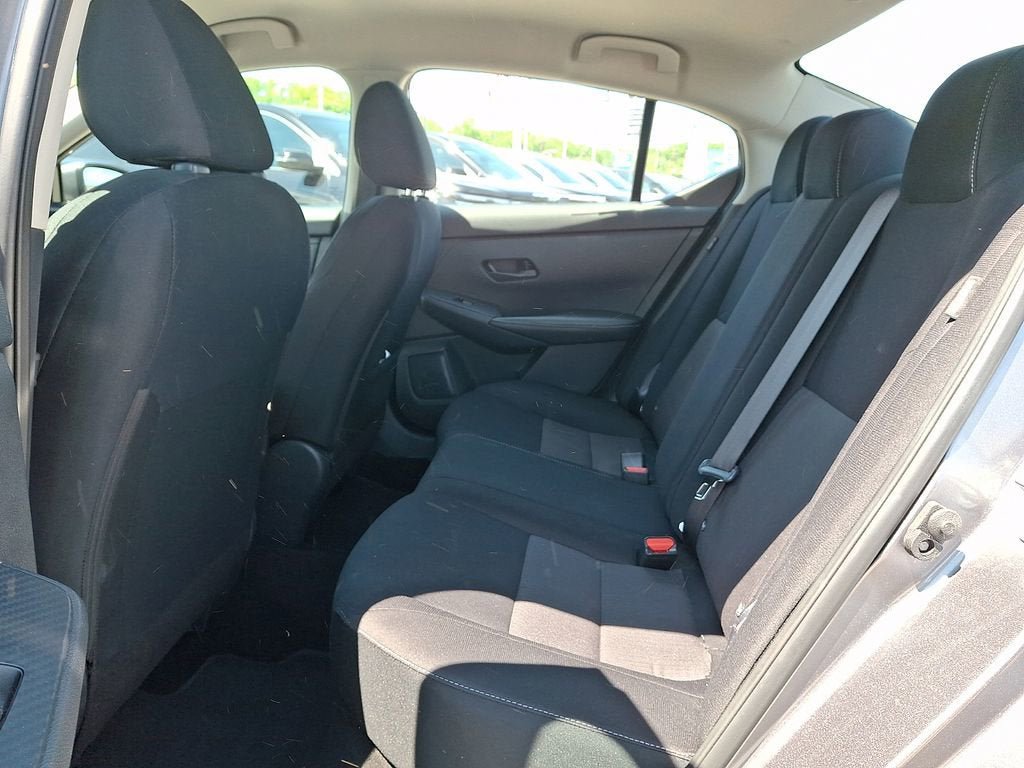 Used 2024 Nissan Sentra SV FWD image 12