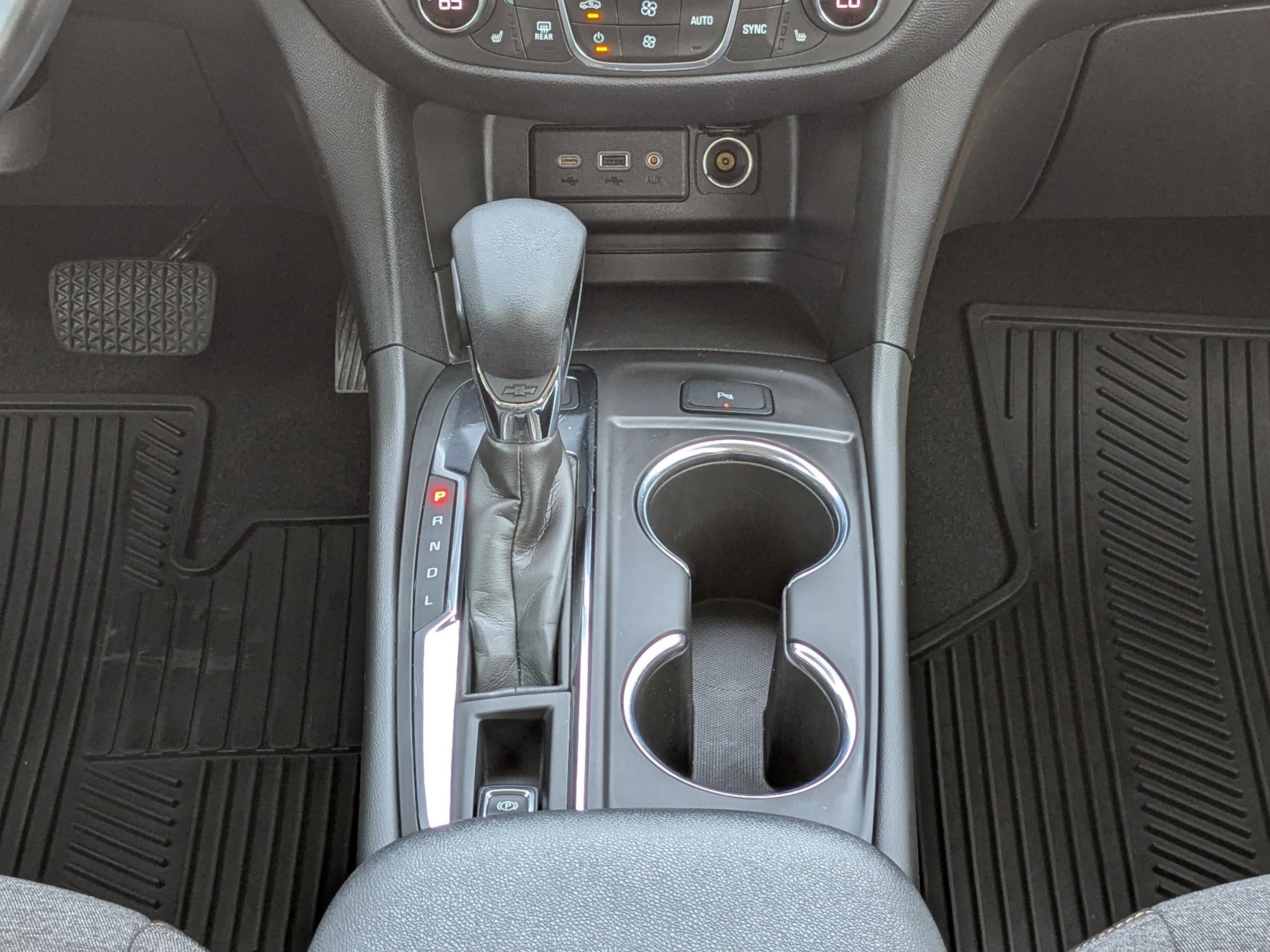 Used 2024 Chevrolet Equinox LT image 20