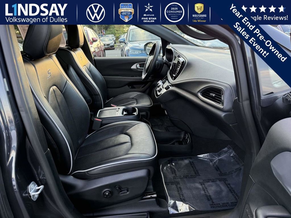 Used 2019 Chrysler Pacifica Limited w/ Advanced Safetytec Group image 12