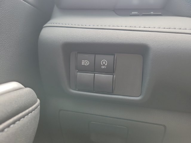 Used 2023 Toyota Highlander L FWD image 26