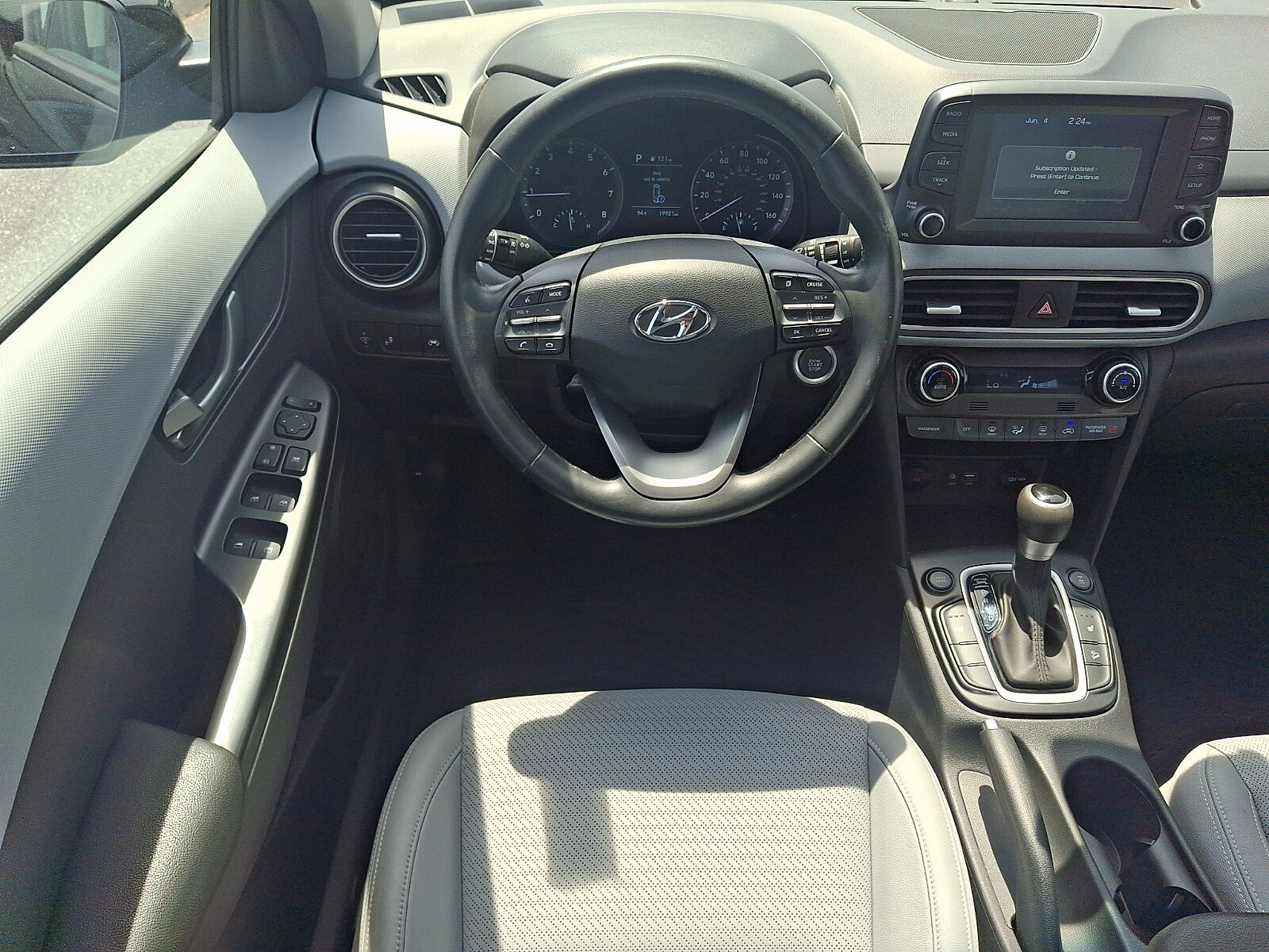 Used 2019 Hyundai Kona Limited w/ Cargo Package AWD/4WD image 12