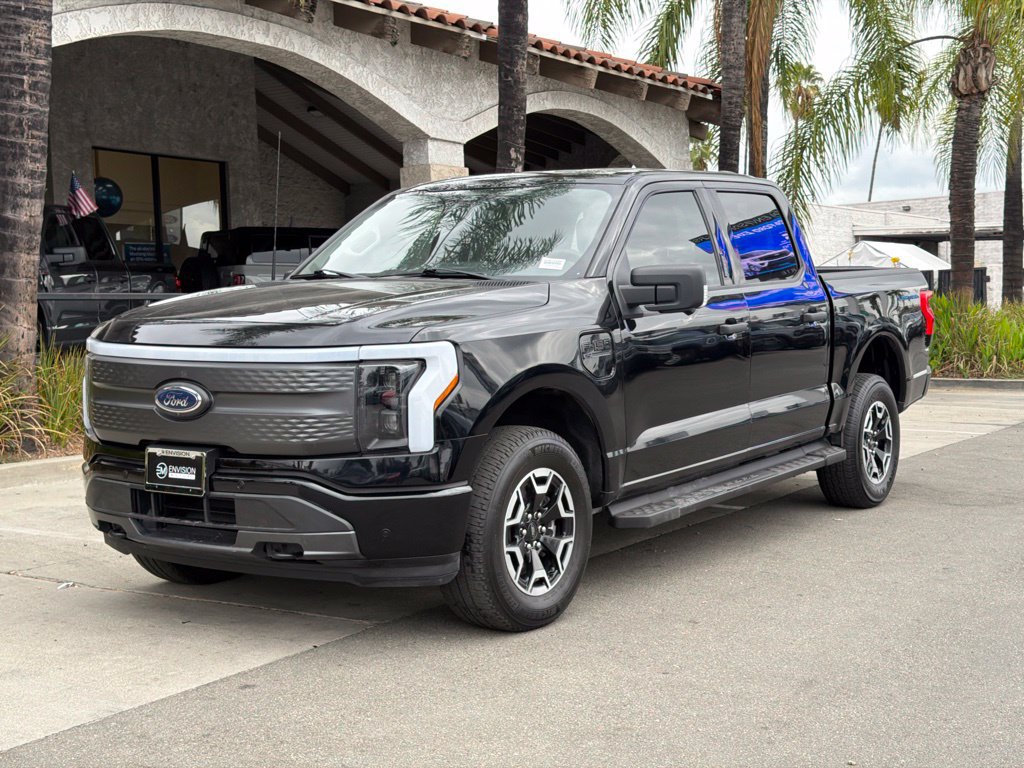 Certified 2023 Ford F150 Lightning XLT AWD/4WD image 5
