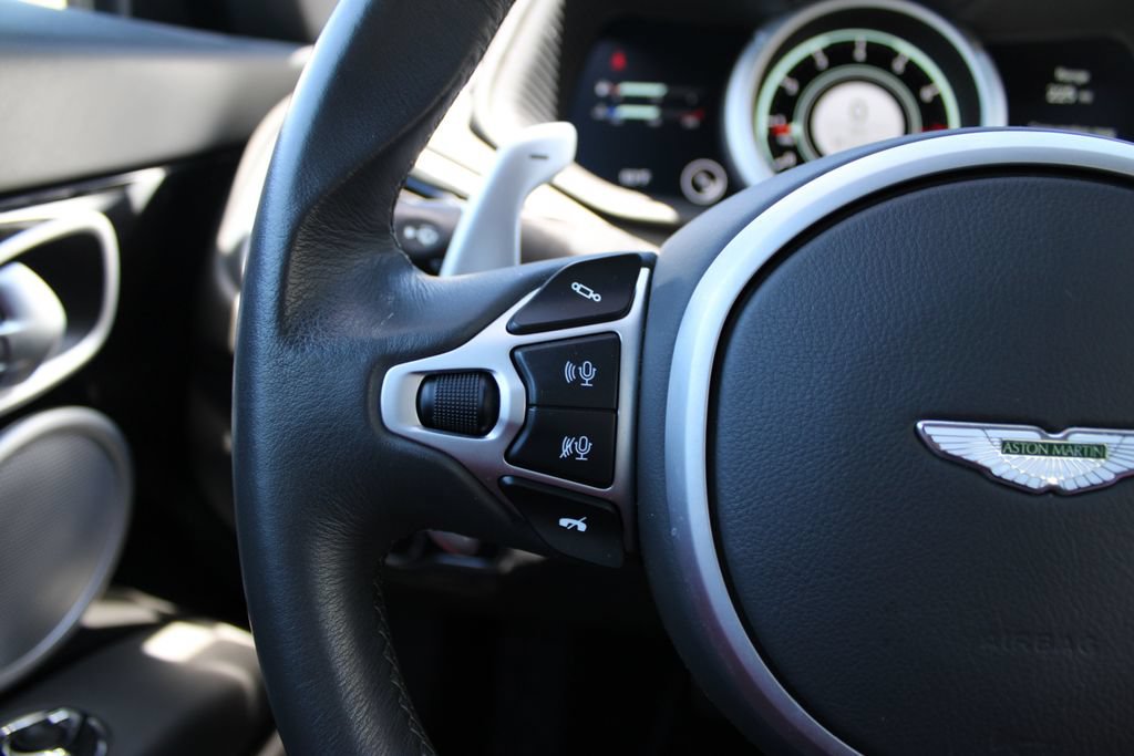 Used 2020 Aston Martin DB11 Volante RWD image 14