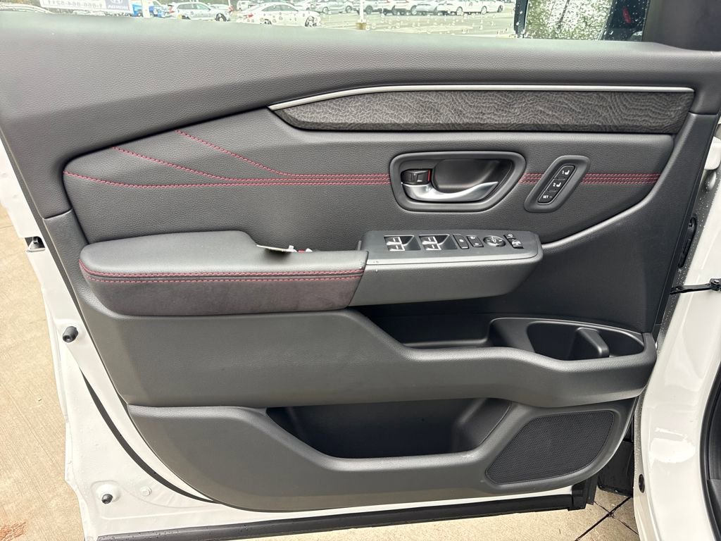 New 2026 Honda Pilot Black Edition image 12