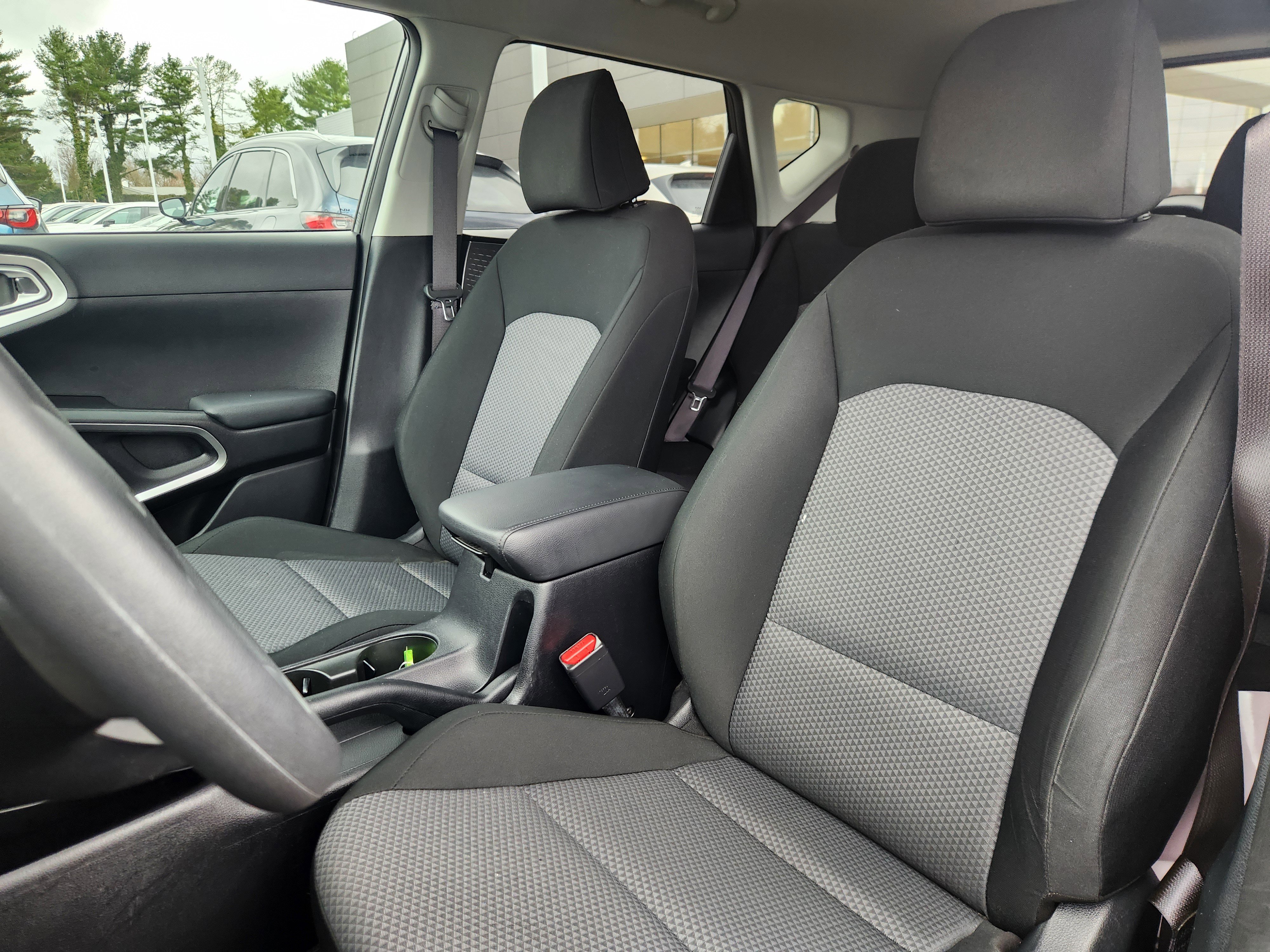 Used 2023 Kia Soul S image 7