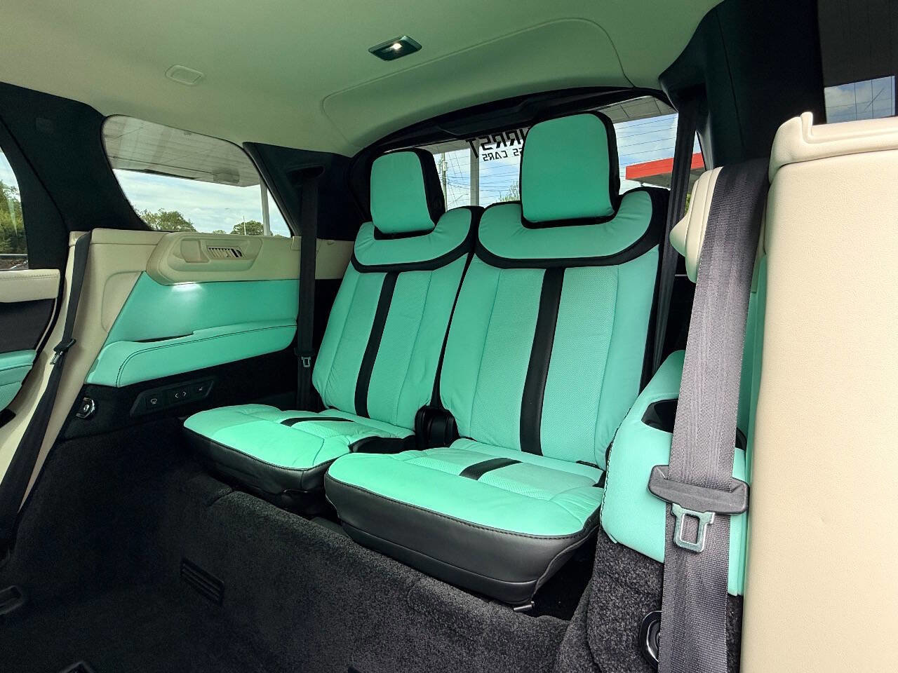 Used 2022 Land Rover Range Rover Long Wheelbase SE image 34