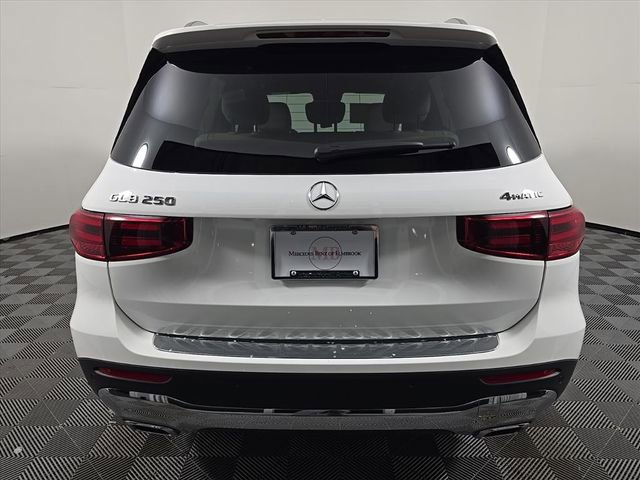 New 2026 Mercedes-Benz GLB 250 4MATIC image 6