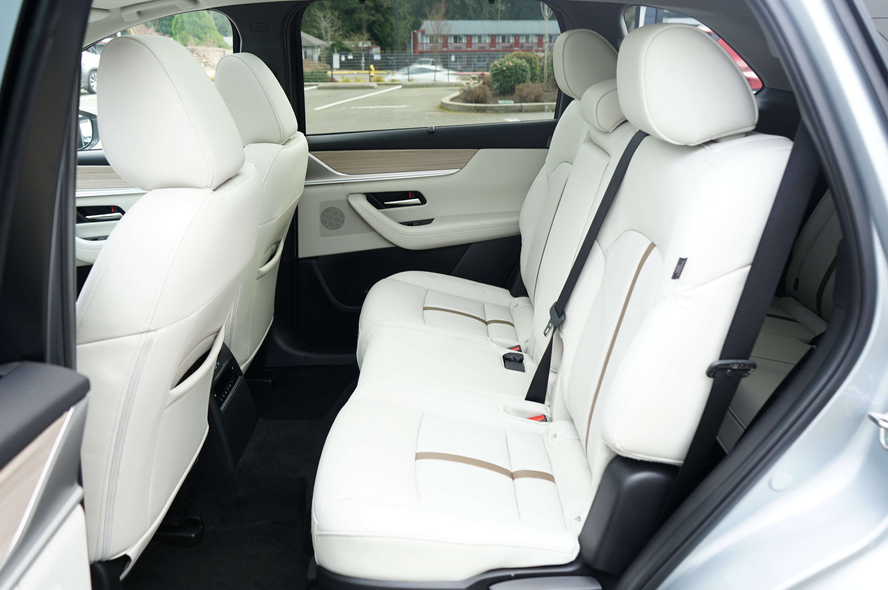 Certified 2025 MAZDA CX-90 3.3 Turbo S w/ Premium Package image 14