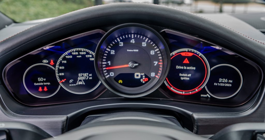 Used 2023 Porsche Panamera Platinum Edition image 9