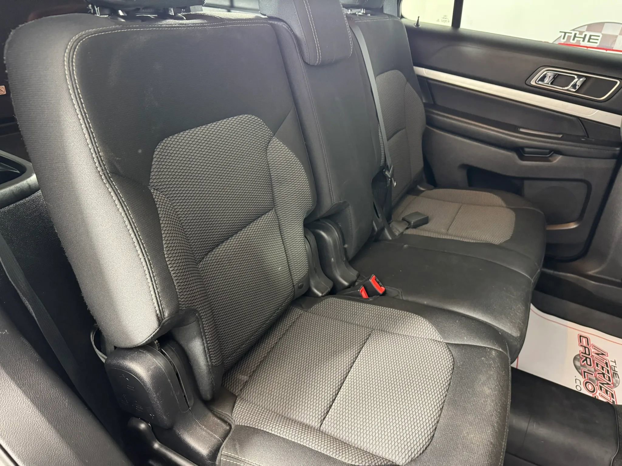 Used 2017 Ford Explorer XLT w/ Class II Trailer Tow Package AWD/4WD image 35