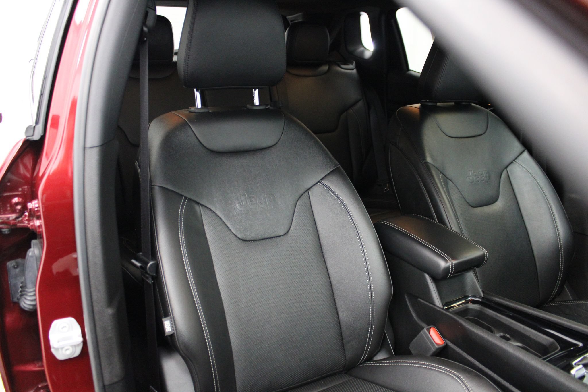 Used 2022 Jeep Compass High Altitude AWD/4WD image 31