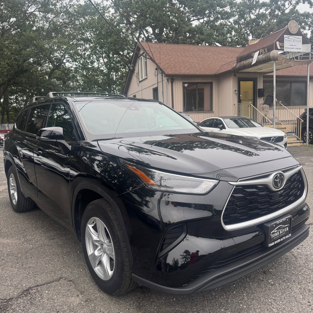 Used 2022 Toyota Highlander L image 8