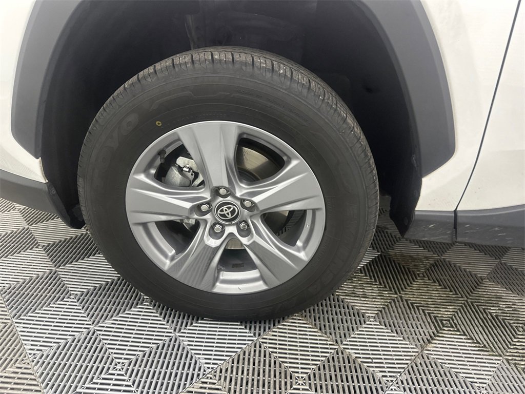 Used 2022 Toyota RAV4 XLE image 12