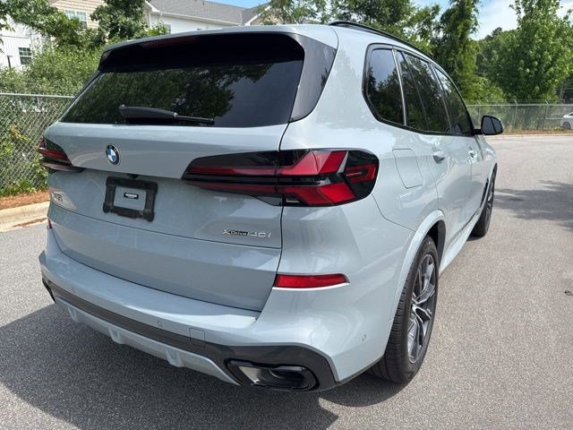 Certified 2024 BMW X5 xDrive40i w/ M Sport Package AWD/4WD image 11