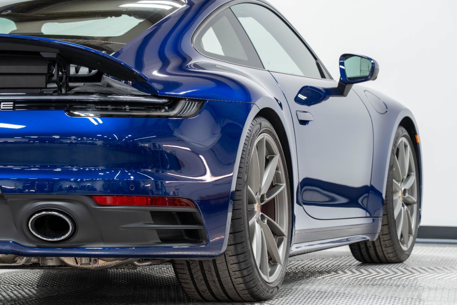 Used 2024 Porsche 911 Carrera 4S AWD/4WD image 19
