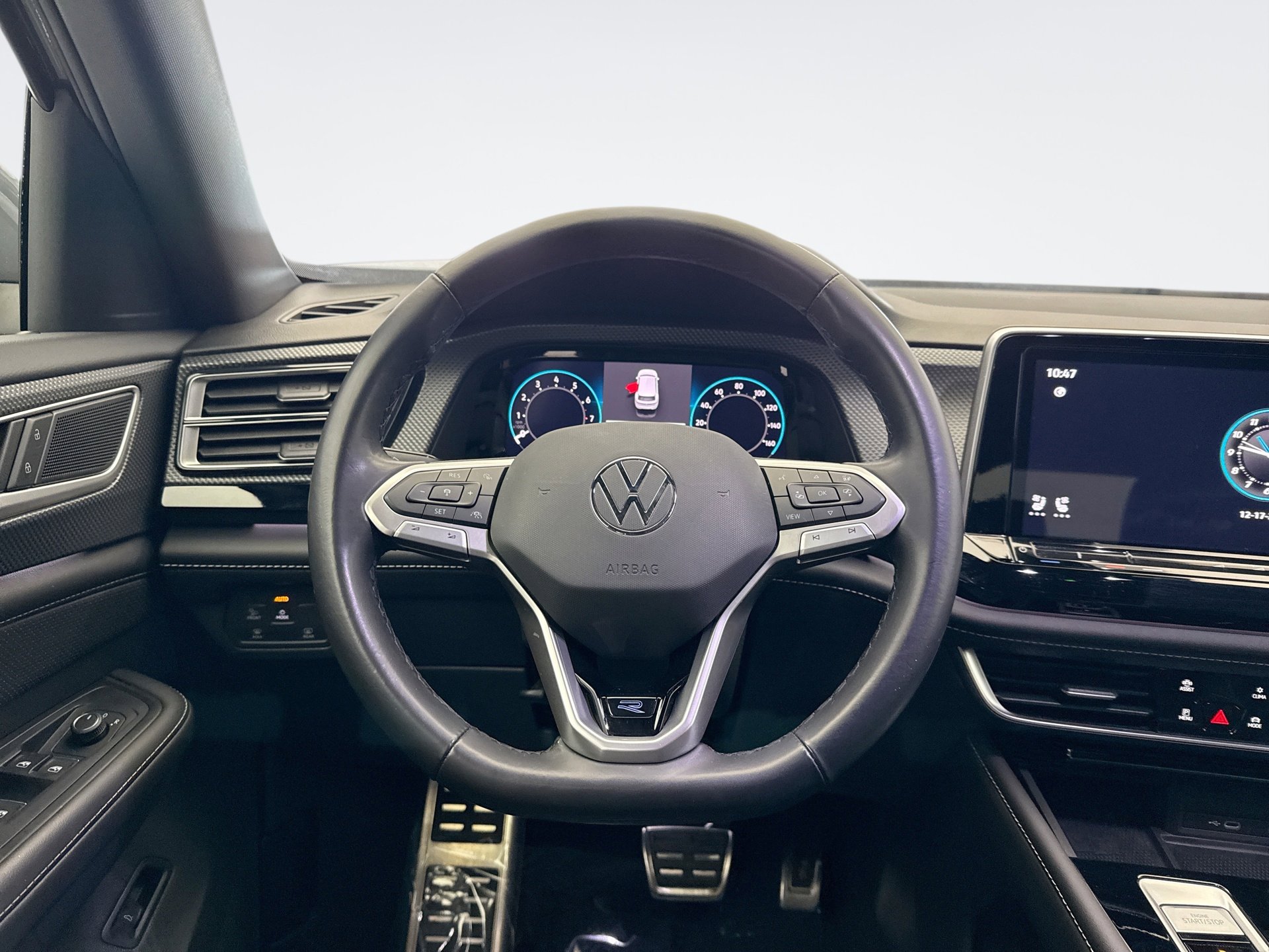 Used 2024 Volkswagen Atlas Cross Sport SEL R-Line image 12