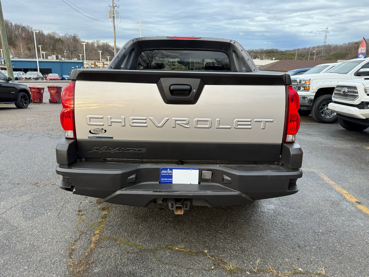 Used 2005 Chevrolet Avalanche 2500 w/ Preferred Equipment Group image 3