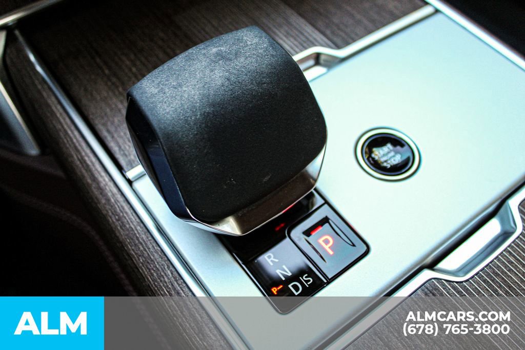 Used 2025 Land Rover Range Rover Autobiography image 34