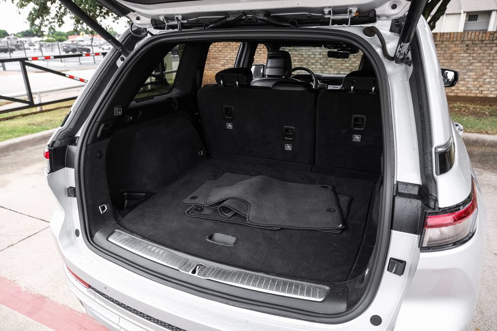 Used 2022 Jeep Grand Cherokee Overland w/ Luxury Tech Group IV AWD/4WD image 69